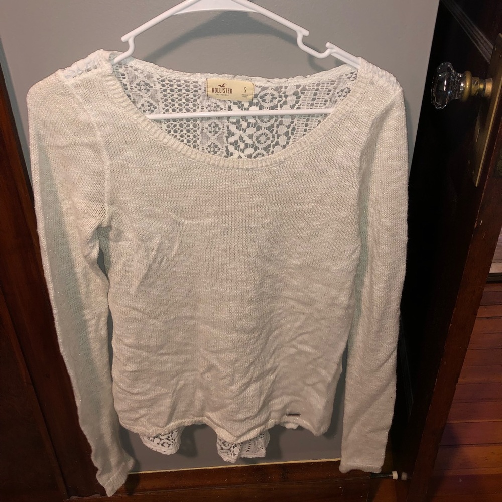 3️⃣ for 2️⃣0️⃣💰Hollister knit sweater